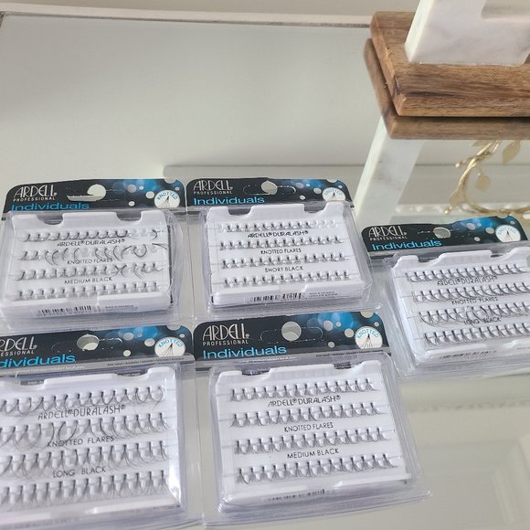Ardell Professional Individual Lashes - Picture 1 of 5